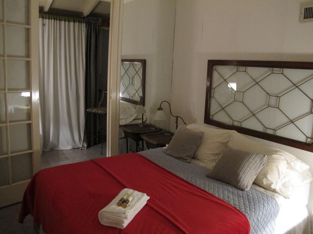オリボス La Casona De Grace Bed & Breakfast エクステリア 写真