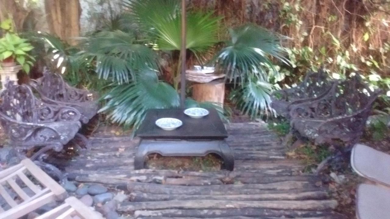 オリボス La Casona De Grace Bed & Breakfast エクステリア 写真